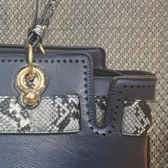 New condition Navy Blue purse with faux snakeskin accents. - Picture 4 of 8